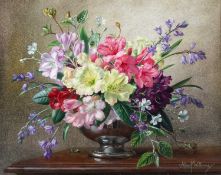 ALBERT WILLIAMS (1922-2010) STILL LIFE OF FLOWERS IN A VASE ON A TABLE