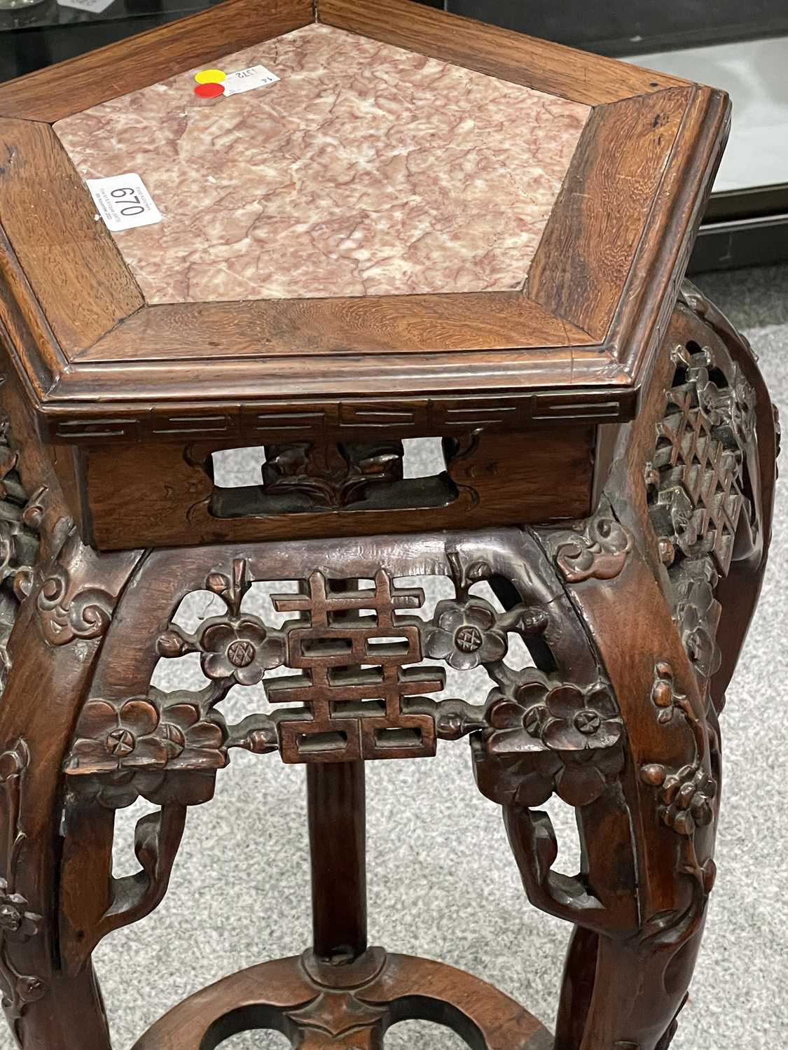A CHINESE MARBLE-INSET ROSEWOOD PLANTSTAND, LATE 19TH CENTURY - Image 5 of 6