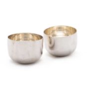 A PAIR OF SCOTTISH SILVER TUMBLER CUPS