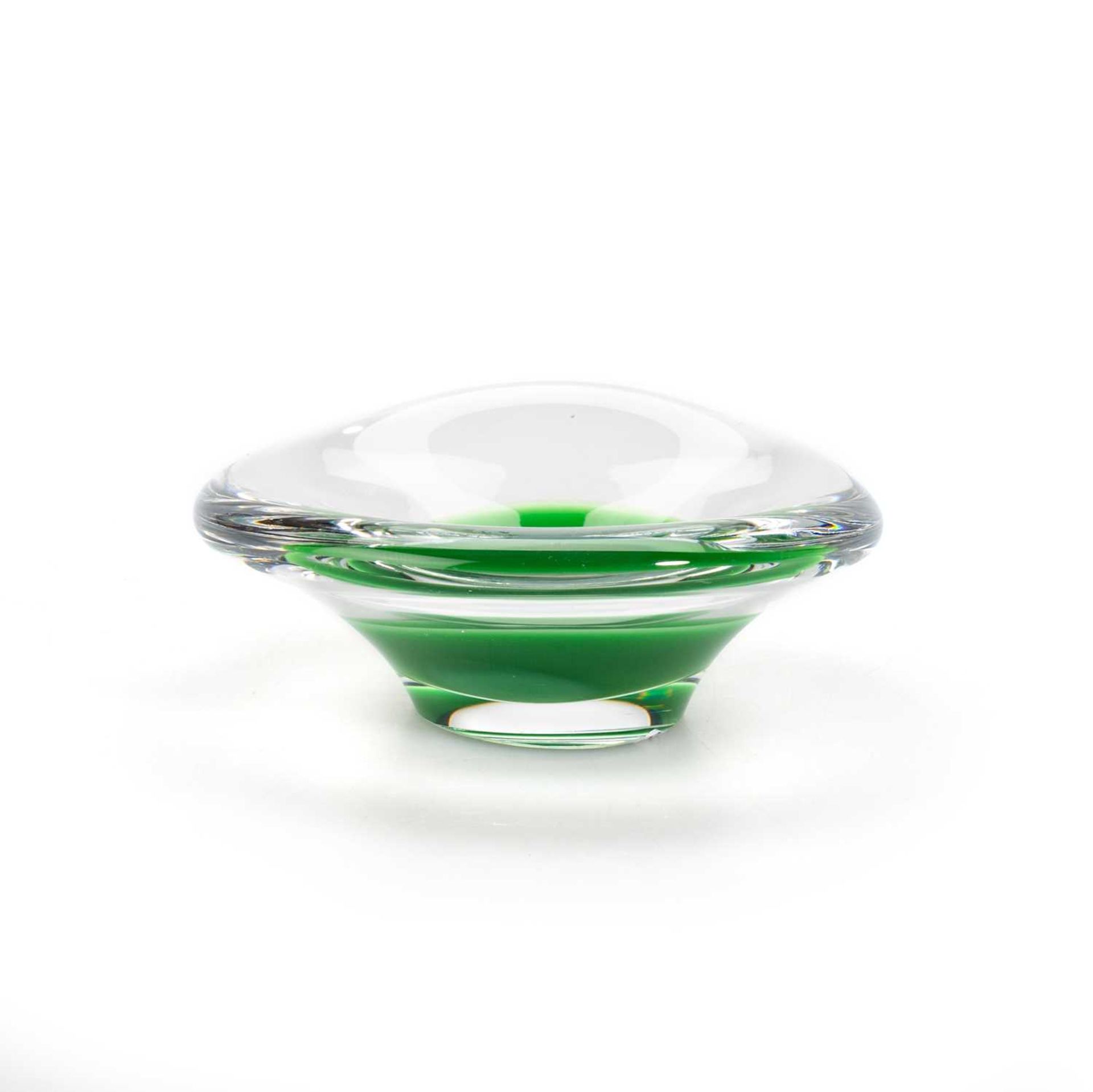 VICKE LINDSTRAND FOR KOSTA, THREE FREE-FORM COLOURED AND CLEAR GLASS BOWLS, CIRCA 1950S - Image 5 of 5