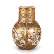 A LARGE JAPANESE SATSUMA EARTHENWARE VASE, EARLY 20TH CENTURY