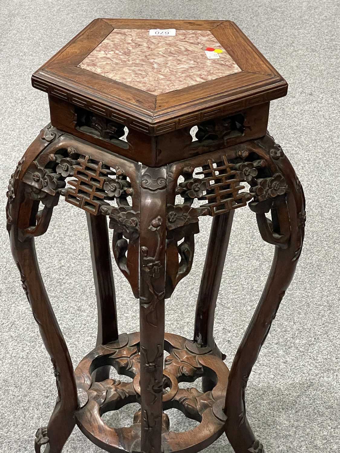 A CHINESE MARBLE-INSET ROSEWOOD PLANTSTAND, LATE 19TH CENTURY - Image 3 of 6
