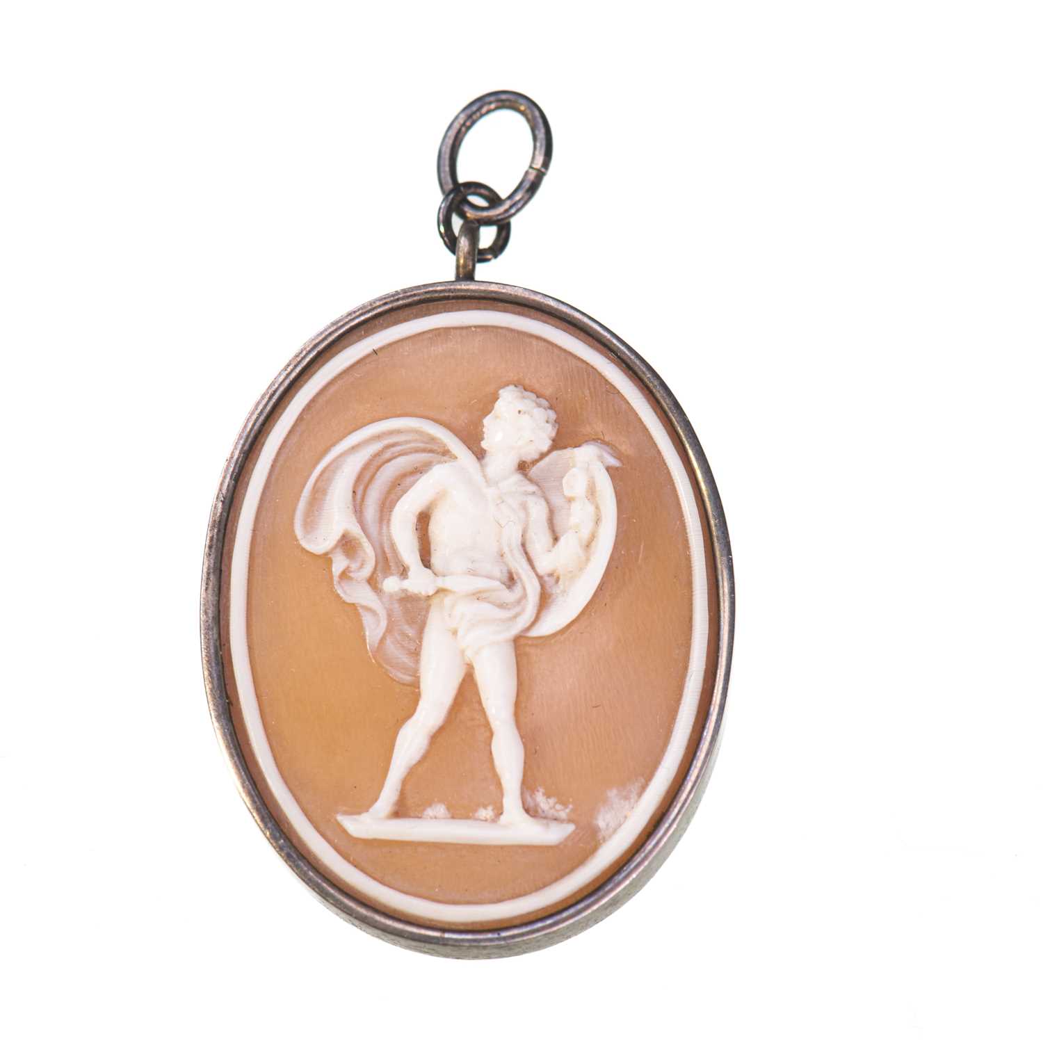 A 19TH CENTURY SHELL CAMEO PENDANT