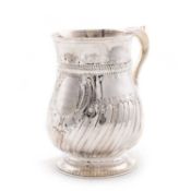 A VICTORIAN SILVER MUG, IN 18TH CENTURY STYLE