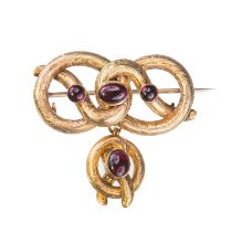 A MID VICTORIAN GARNET BROOCH