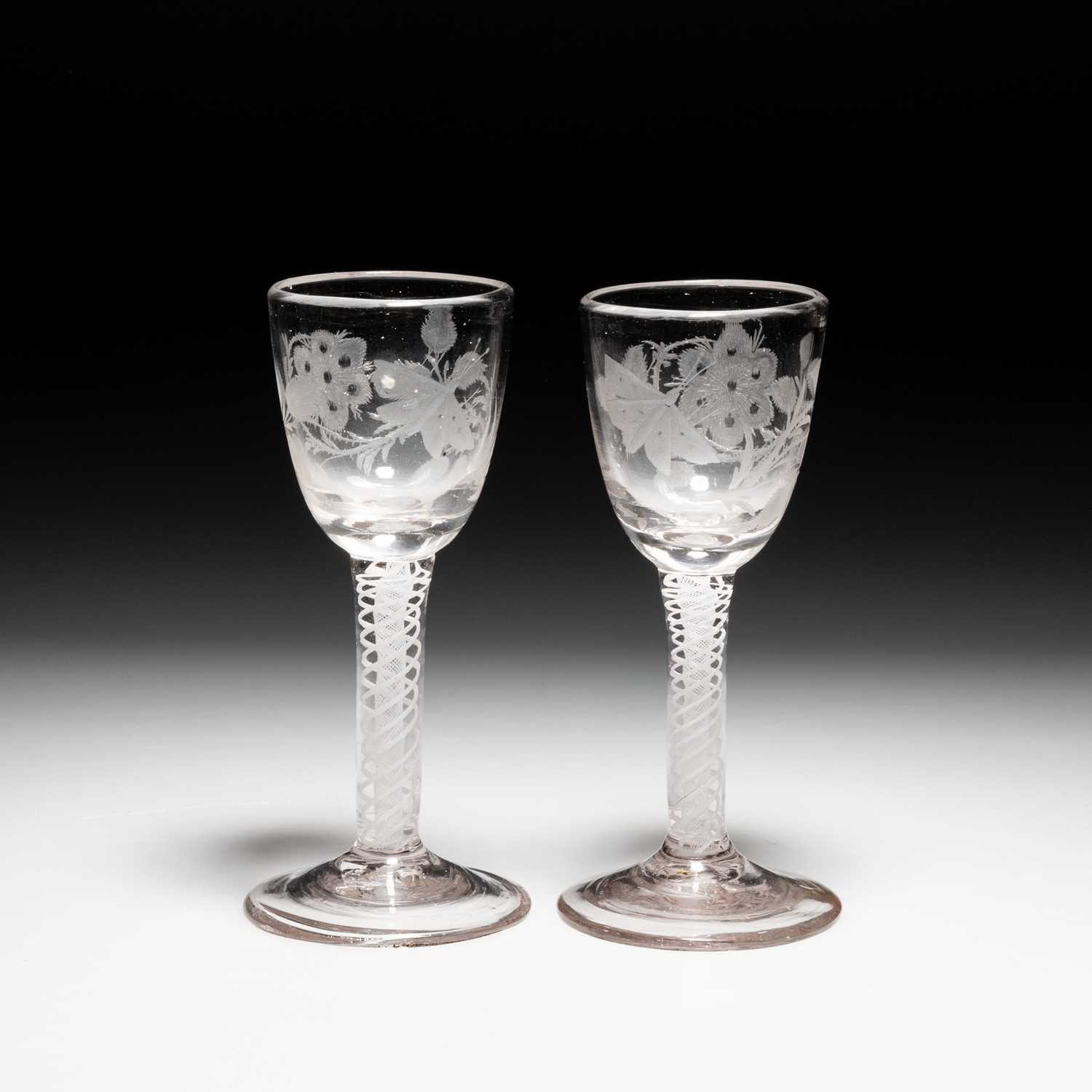A PAIR OF 18TH CENTURY 'JACOBITE' WINE GLASSES, CIRCA 1770 - Image 2 of 8