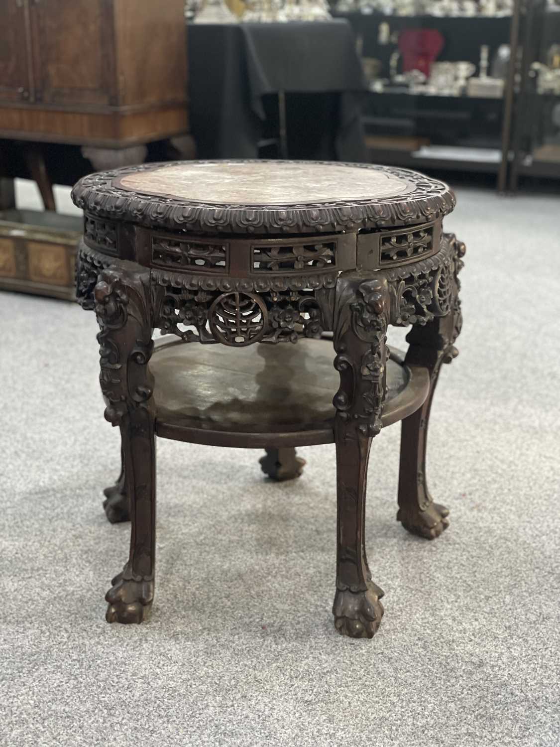 A 19TH CENTURY CHINESE MARBLE AND HARDWOOD JARDINIÈRE STAND - Image 5 of 6