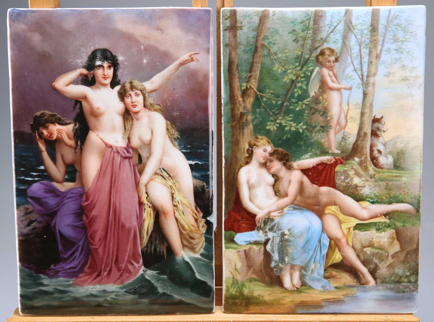 A PAIR OF CONTINENTAL PAINTED PORCELAIN PLAQUES, CIRCA 1900
