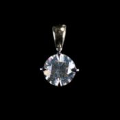 AN 18 CARAT YELLOW AND WHITE GOLD DIAMOND SOLITAIRE PENDANT