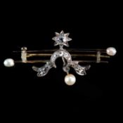 A 19TH CENTURY YELLOW GOLD PEARL AND DIAMOND BAR BROOCH