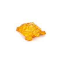 A CHINESE AMBER CARVING OF A TURTLE