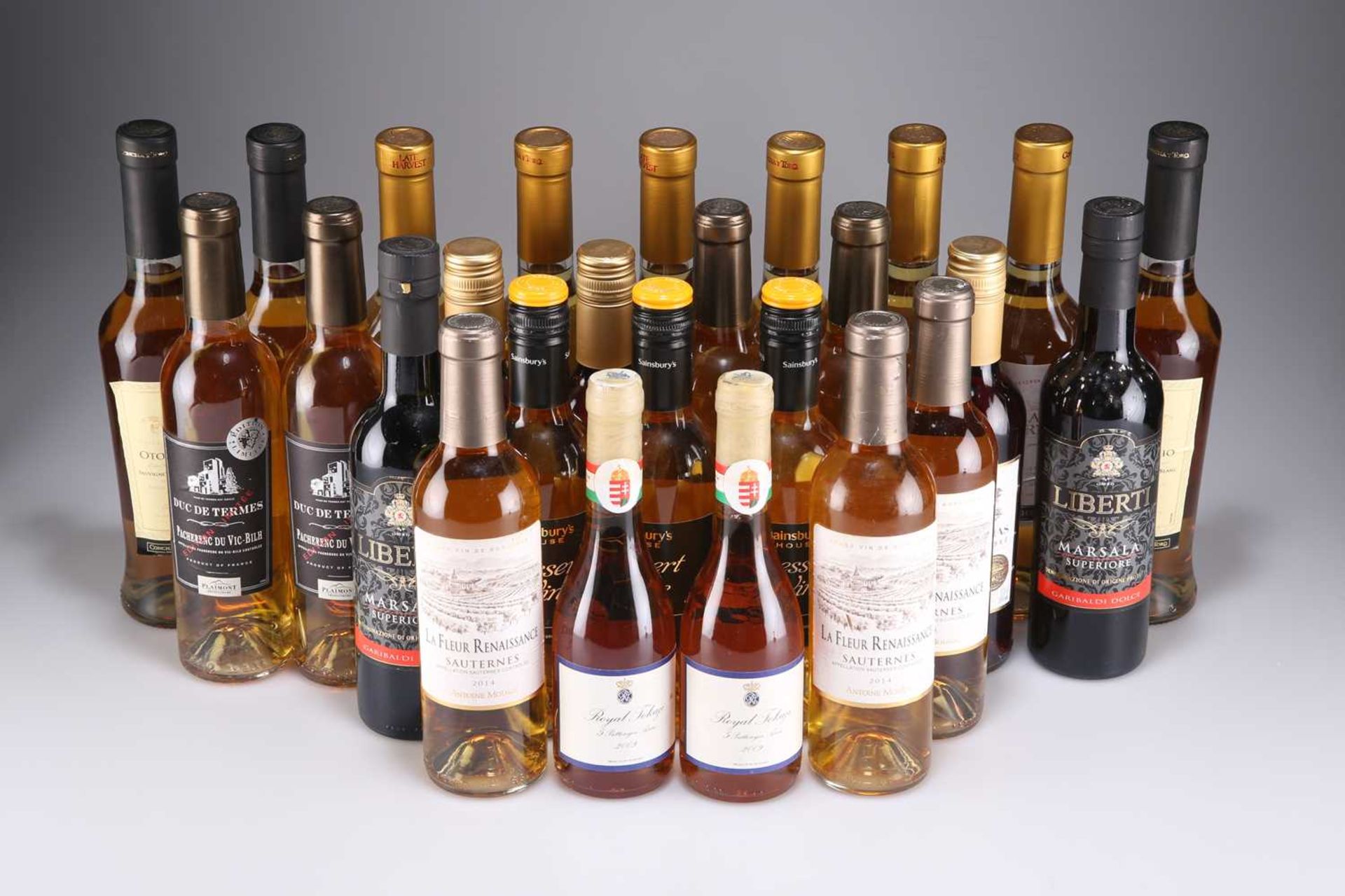 MIXED LOT OF DESSERT WINES