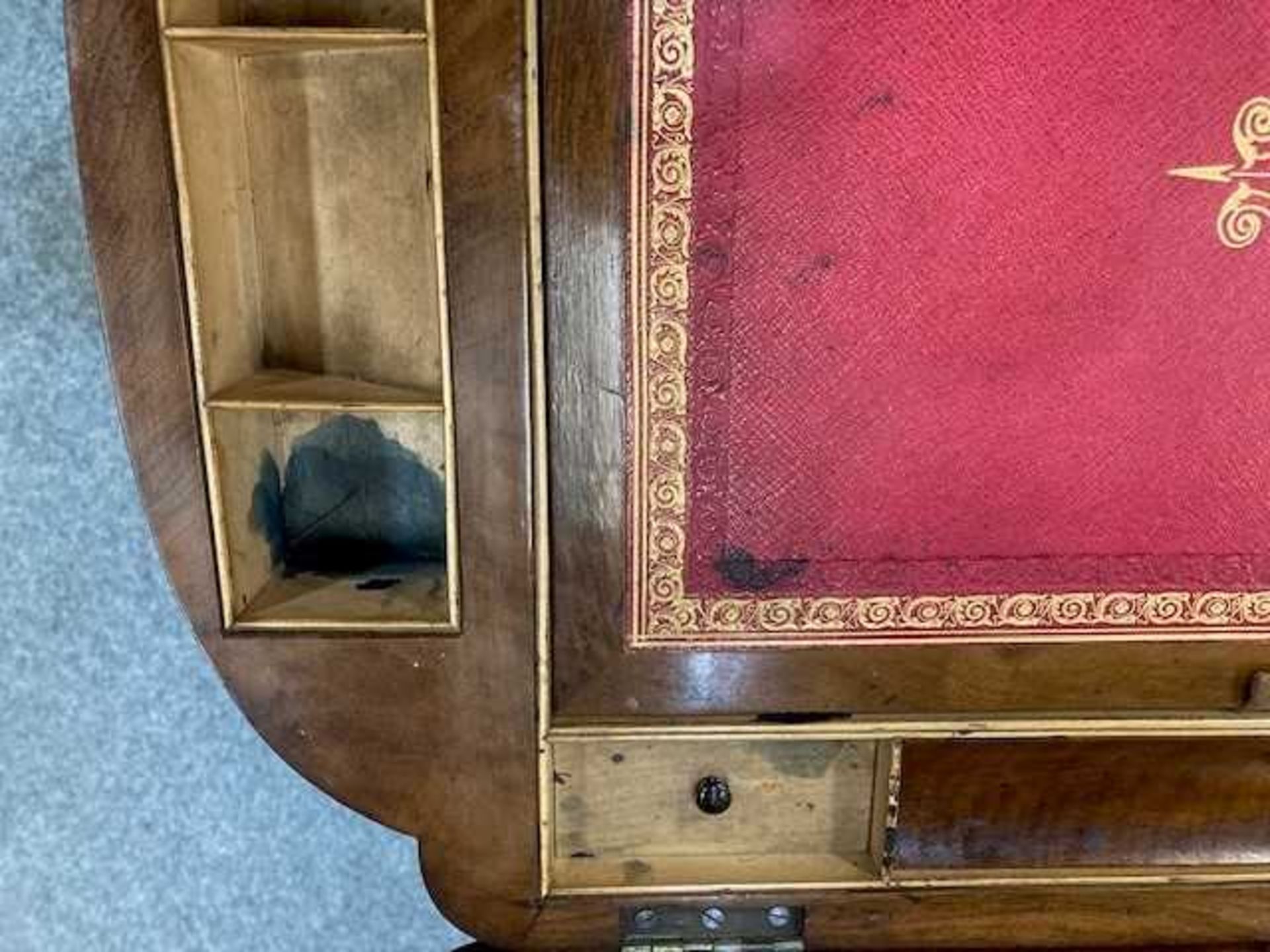 A VICTORIAN INLAID BURR WALNUT WORK/WRITING TABLE - Image 3 of 5