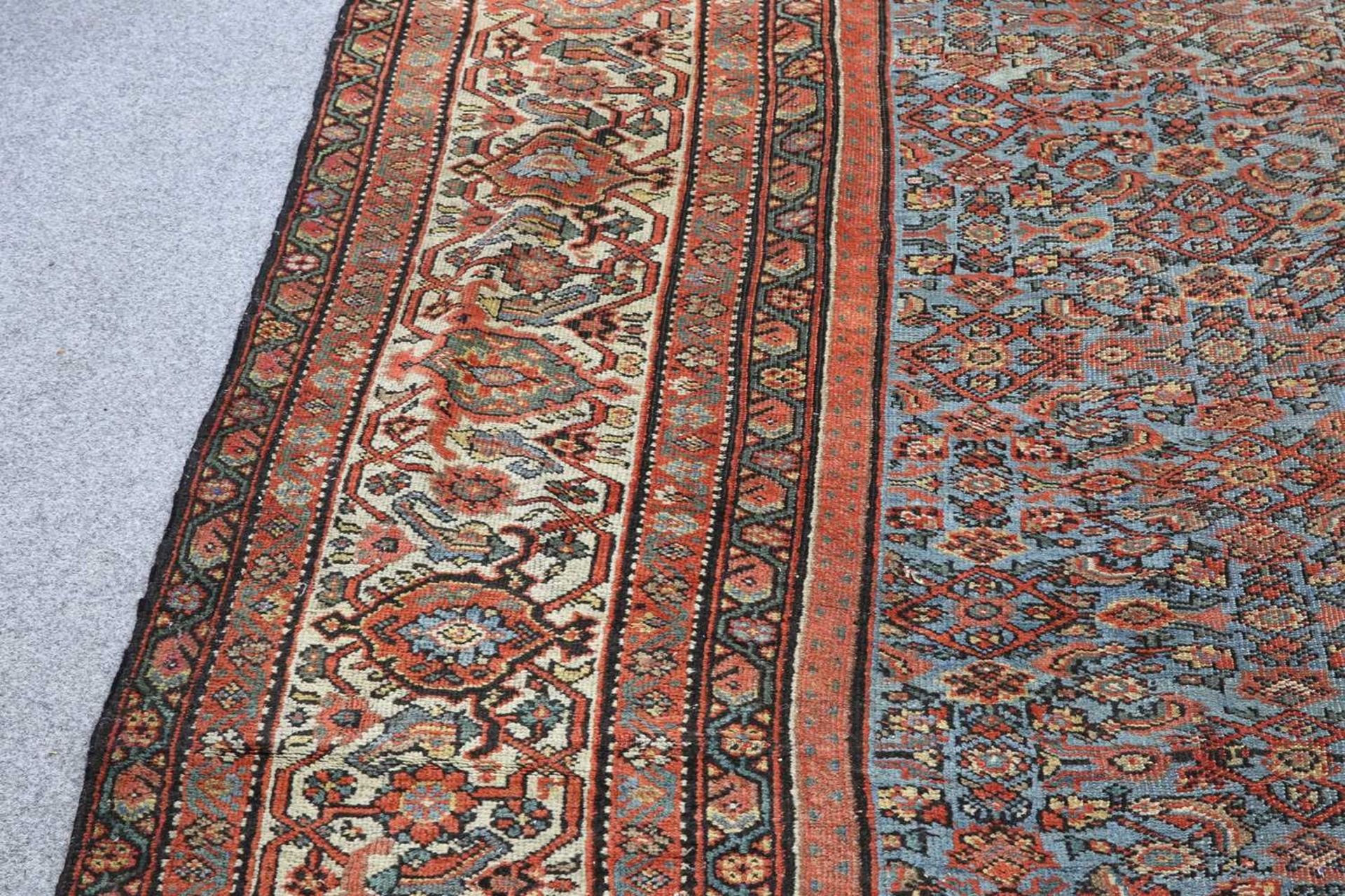 A LARGE FARAHAN CARPET, C.1880 - Bild 2 aus 10