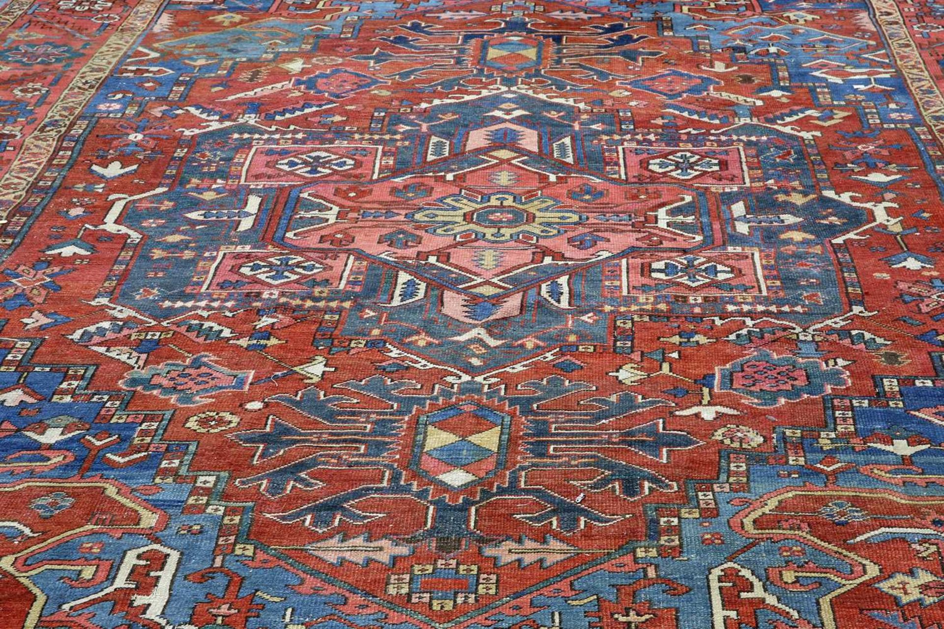 A SERAPI RUG, C.1800 - Bild 2 aus 10