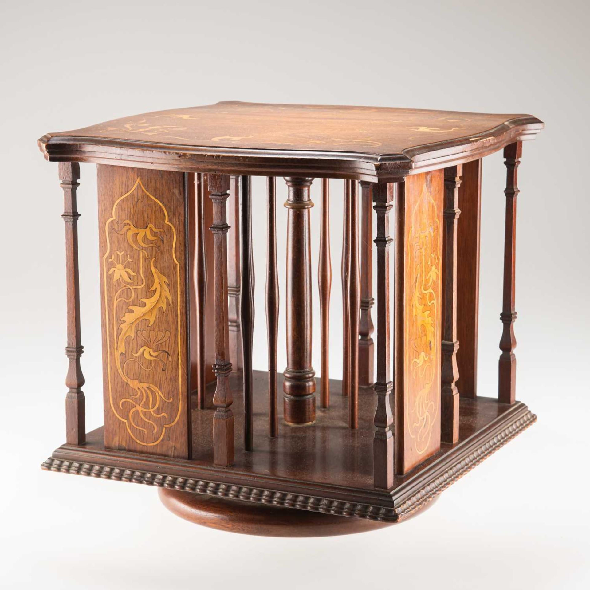 AN EDWARDIAN INLAID MAHOGANY TABLE-TOP REVOLVING BOOKCASE, LABEL OF FRANCIS LYNN, GALASHIELS