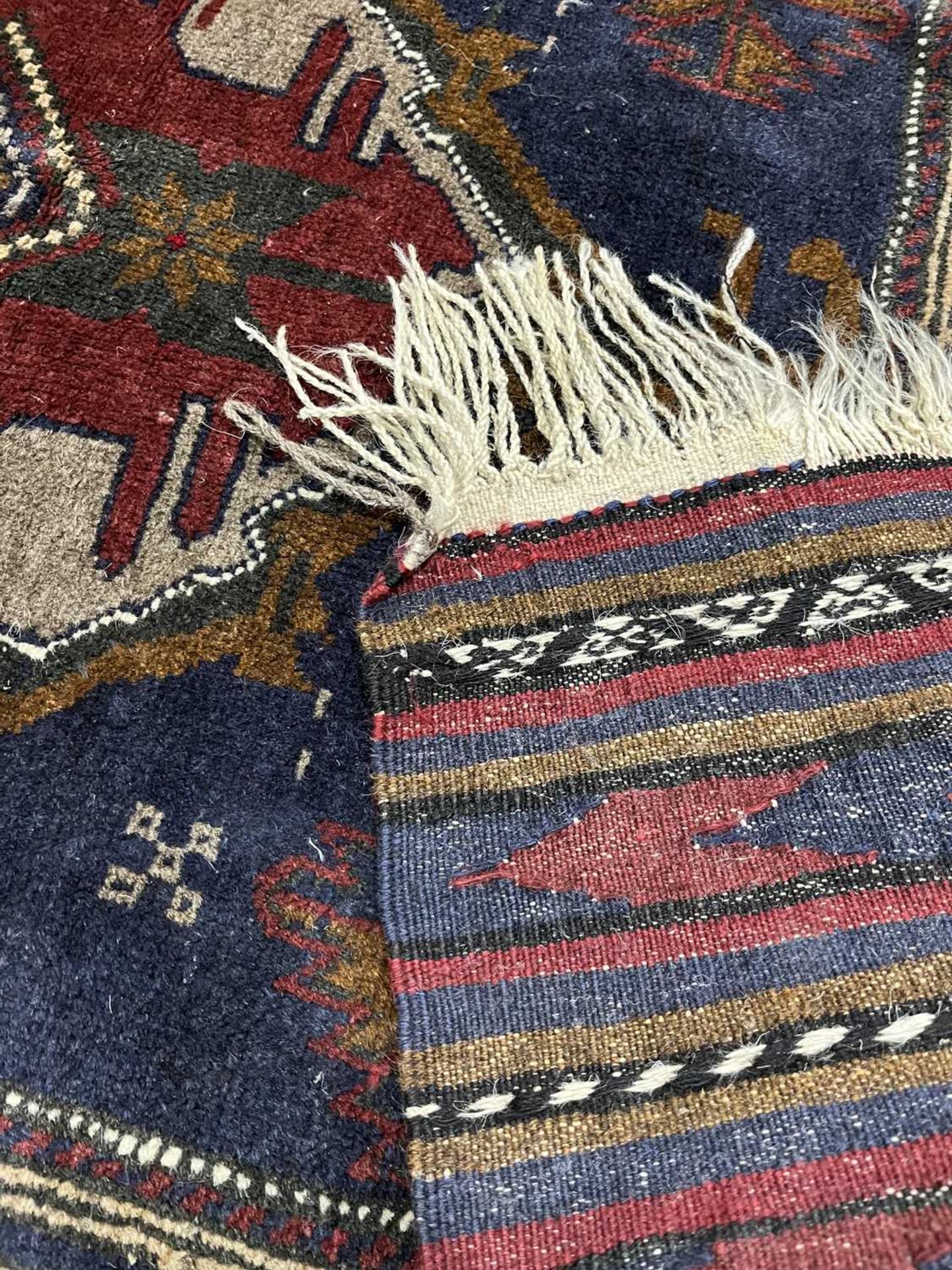 AN AFGHAN BALUCH RUG - Bild 4 aus 5