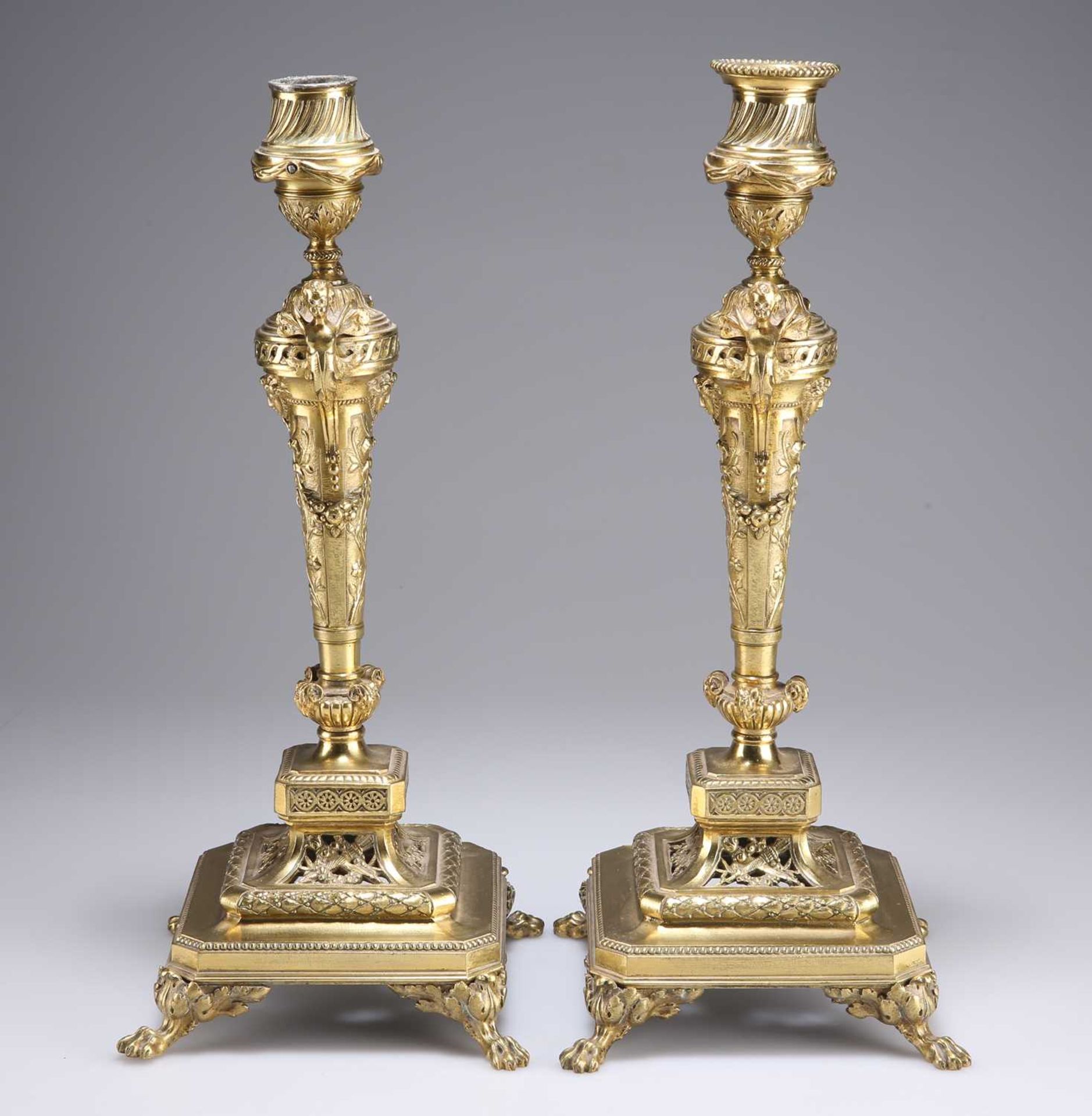 A PAIR OF NEOCLASSICAL REVIVAL GILT-BRONZE CANDLESTICKS, CIRCA 1880 - Bild 2 aus 2