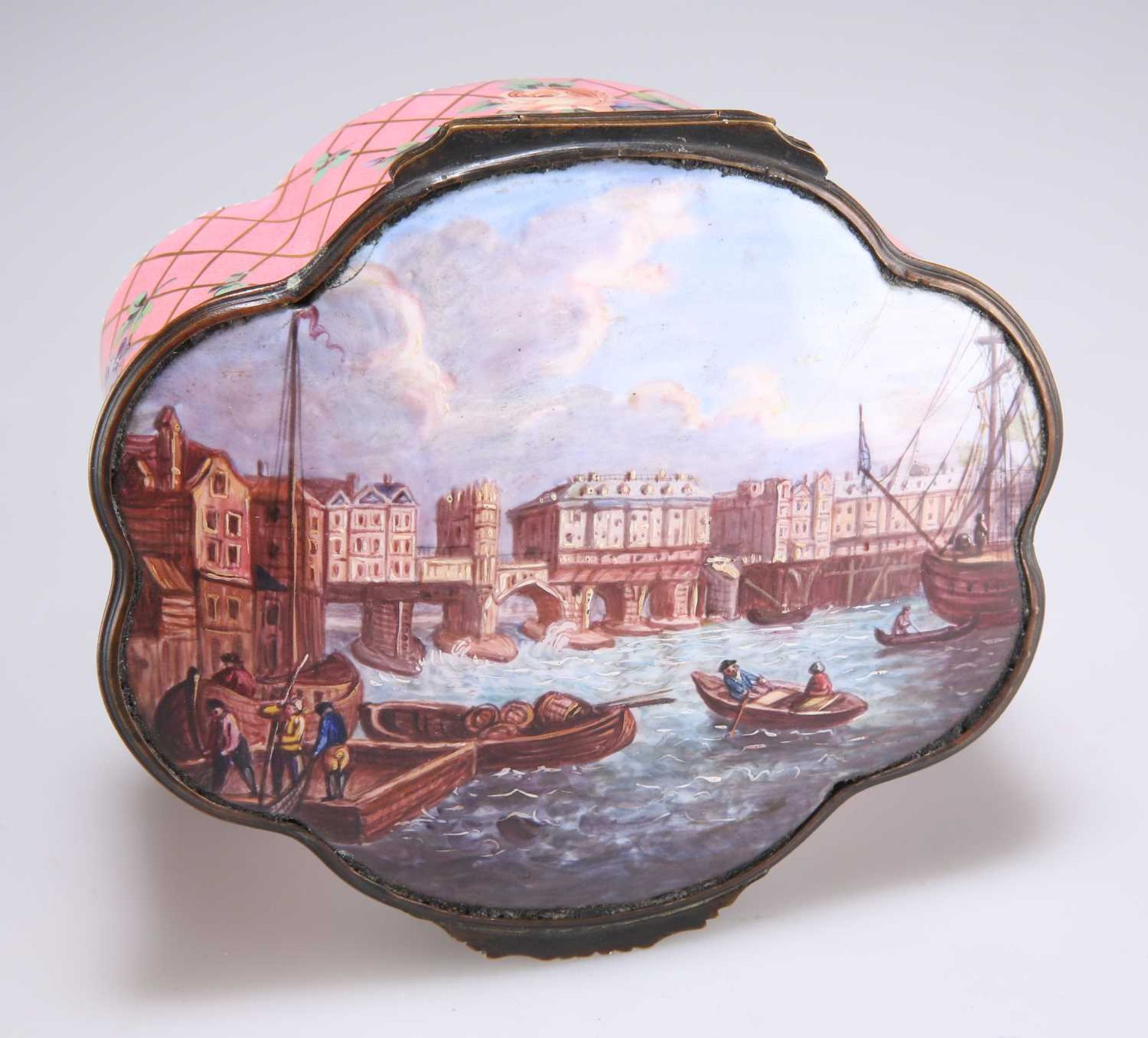 A LATE 18TH CENTURY ENAMEL TABLE SNUFF BOX - Image 3 of 4