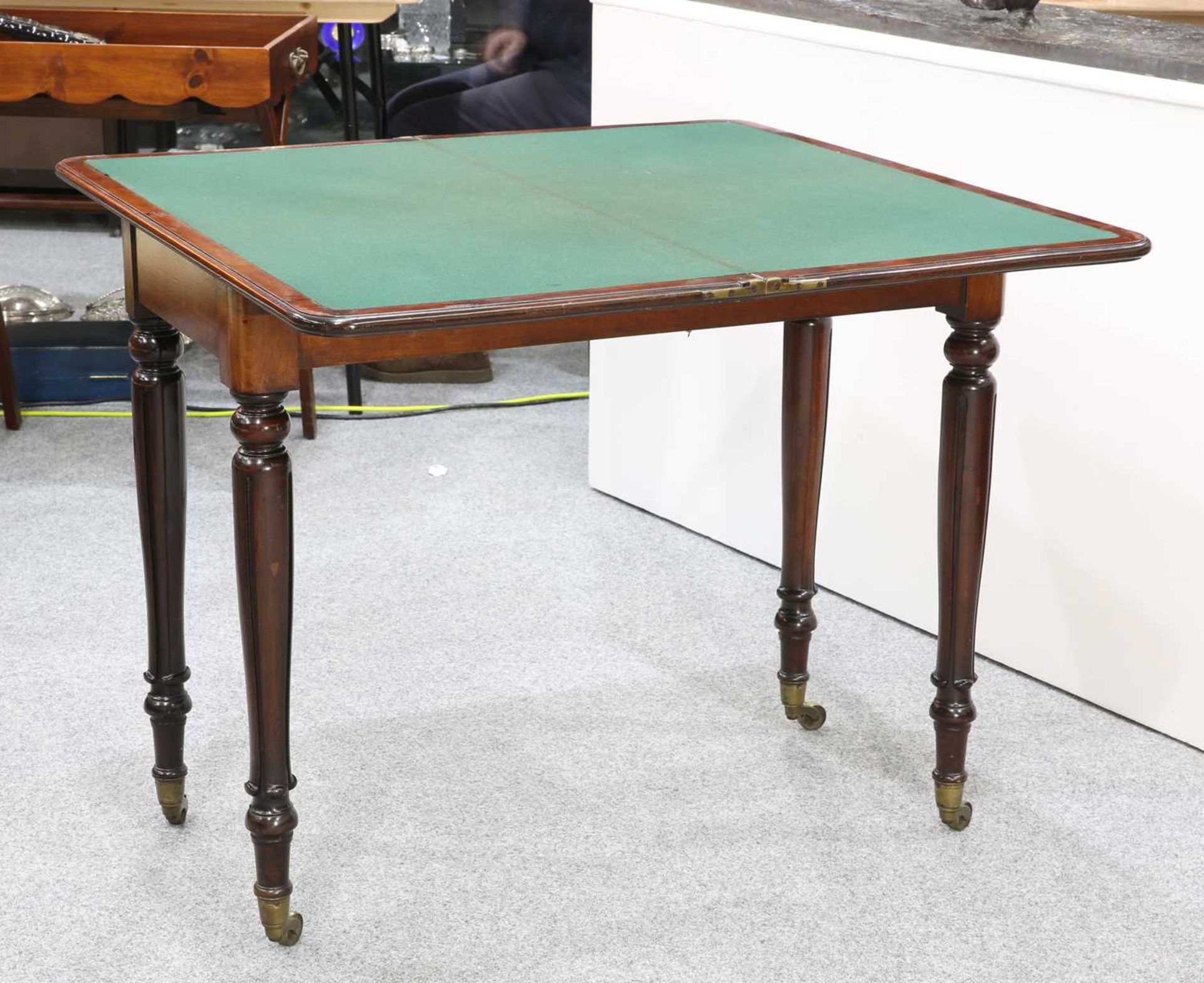 WILLIAMS & GIBTON, AN IRISH MAHOGANY FOLDOVER GAMES TABLE, CIRCA 1830 - Image 2 of 7