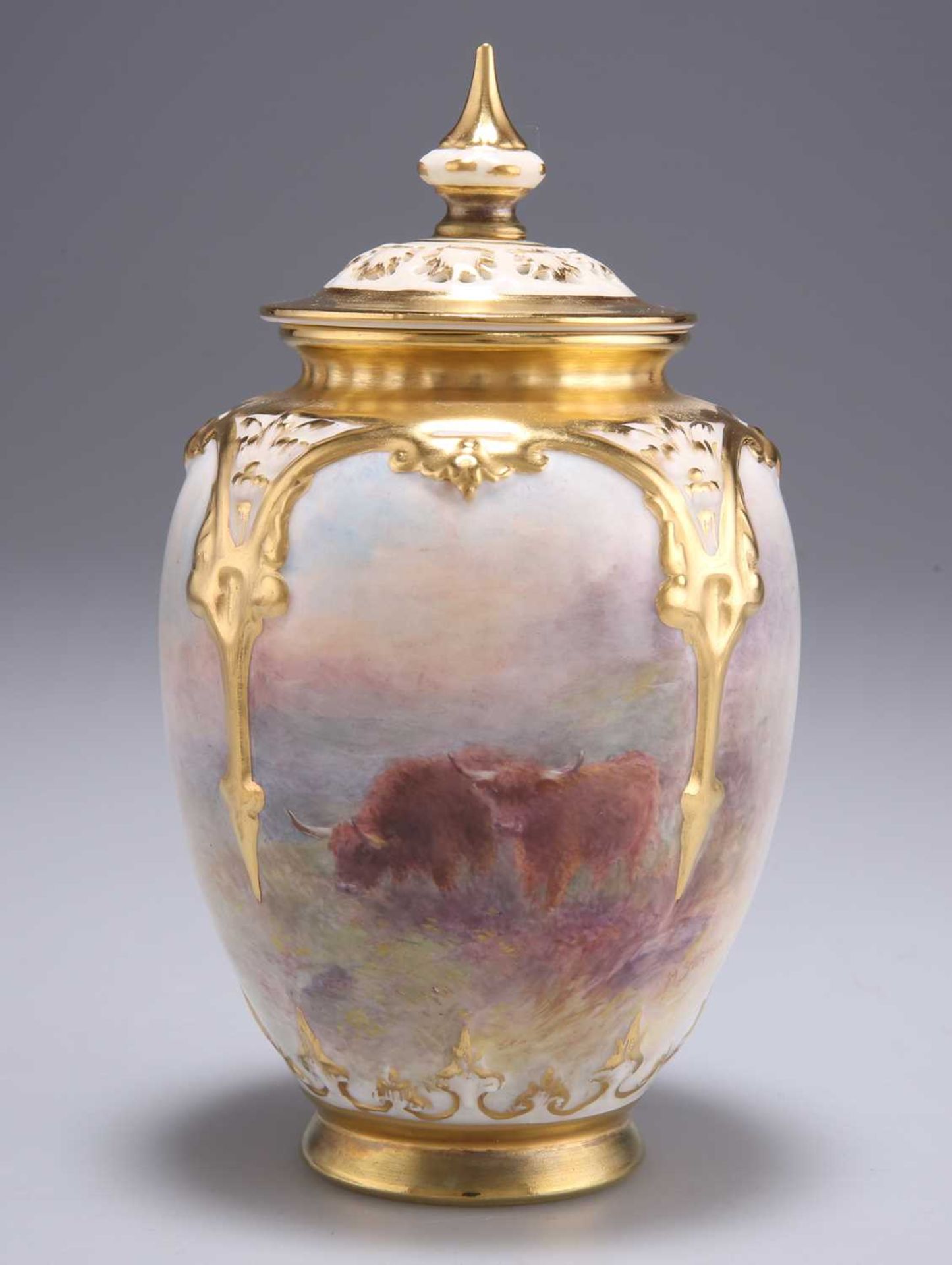 A ROYAL WORCESTER POT POURRI VASE AND COVER