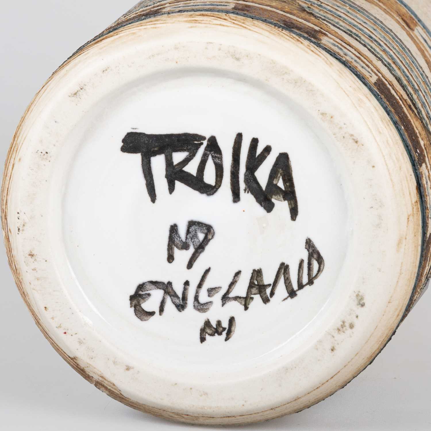 MARILYN PASCOE FOR TROIKA POTTERY, A ROUND VASE - Image 2 of 2