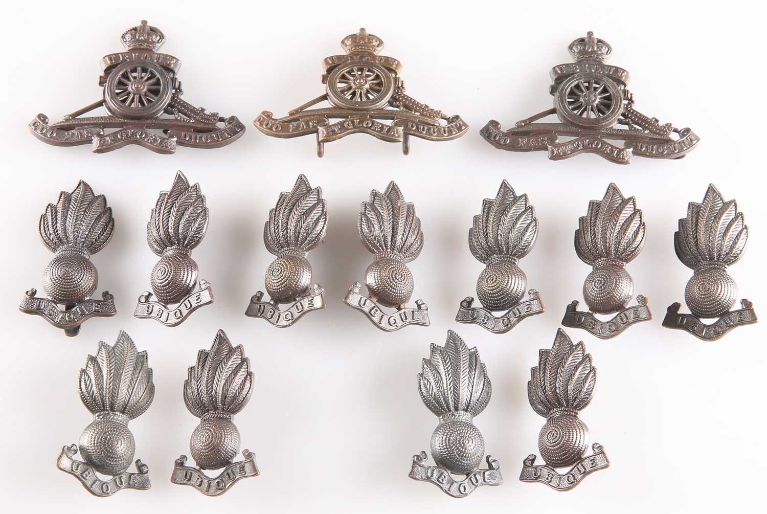 CAP AND COLLAR BADGES