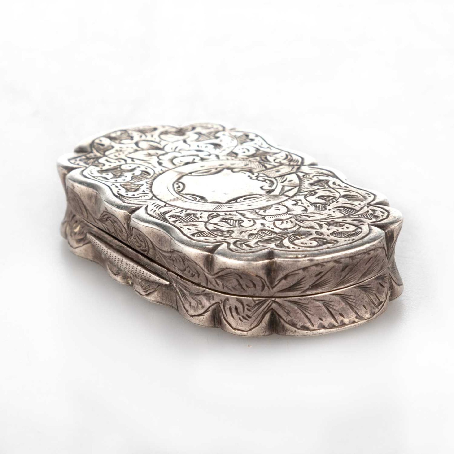 A VICTORIAN SILVER VINAIGRETTE - Image 2 of 3