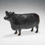 A BESWICK MODEL OF AN ABERDEEN ANGUS COW