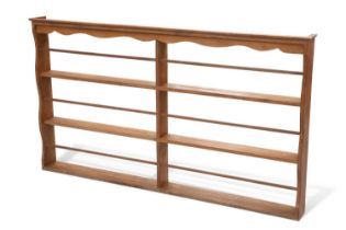 ALAN GRAINGER OF BRANDSBY, AN ACORNMAN OAK PLATE RACK