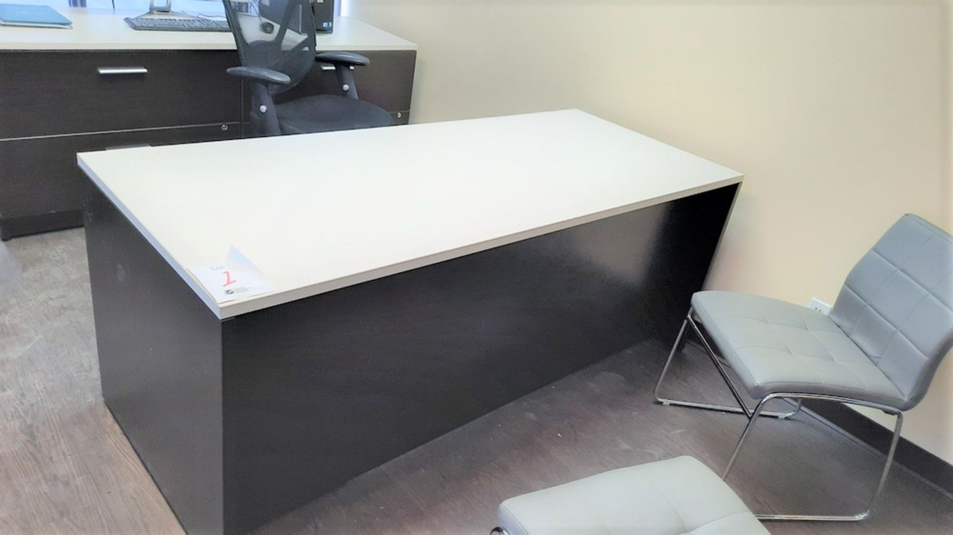 Desk, 3-Drawers, 72'' x 30'' - Bild 2 aus 3