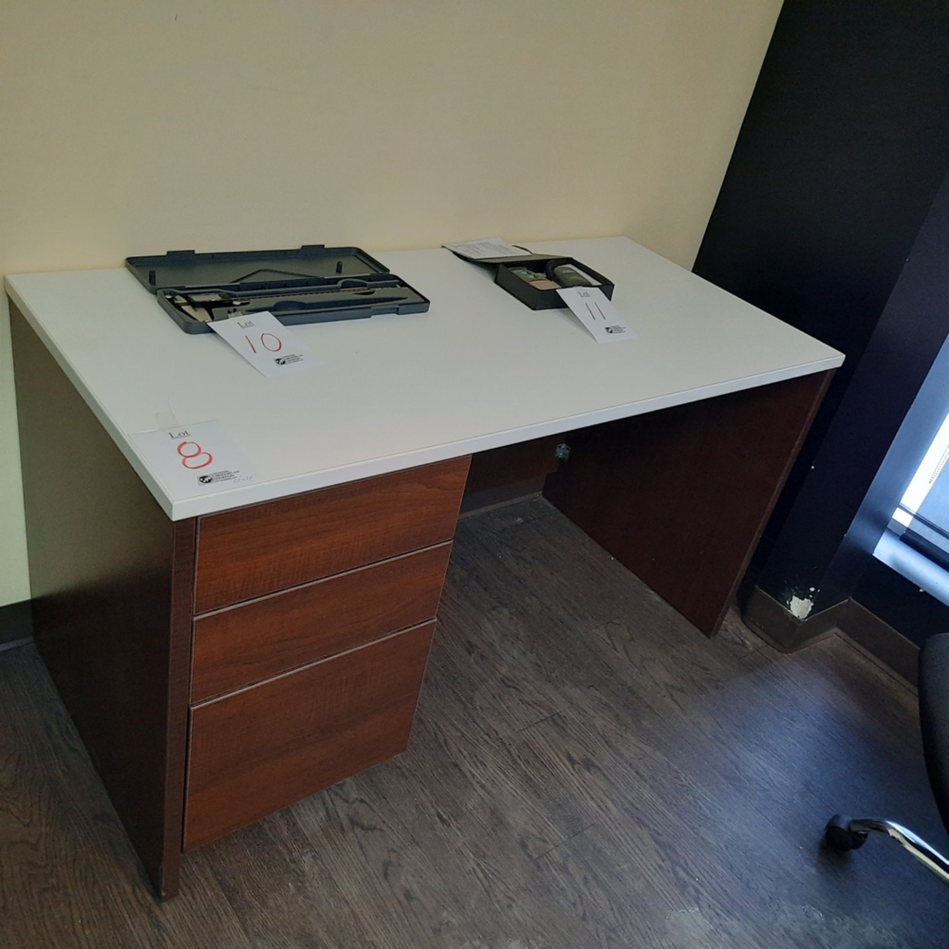 Desk, 3-Drawers, 52'' x 24'' - Bild 2 aus 2