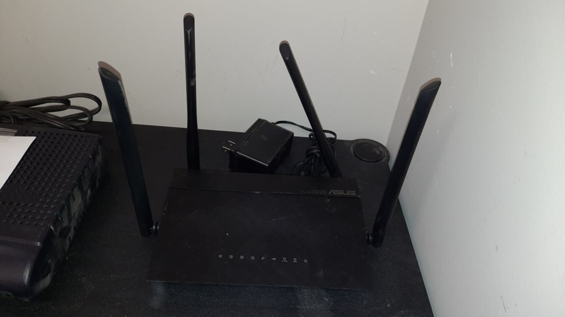 LOT: (2) Routers, ASUS & ARIS (see photos for details) - Image 5 of 7