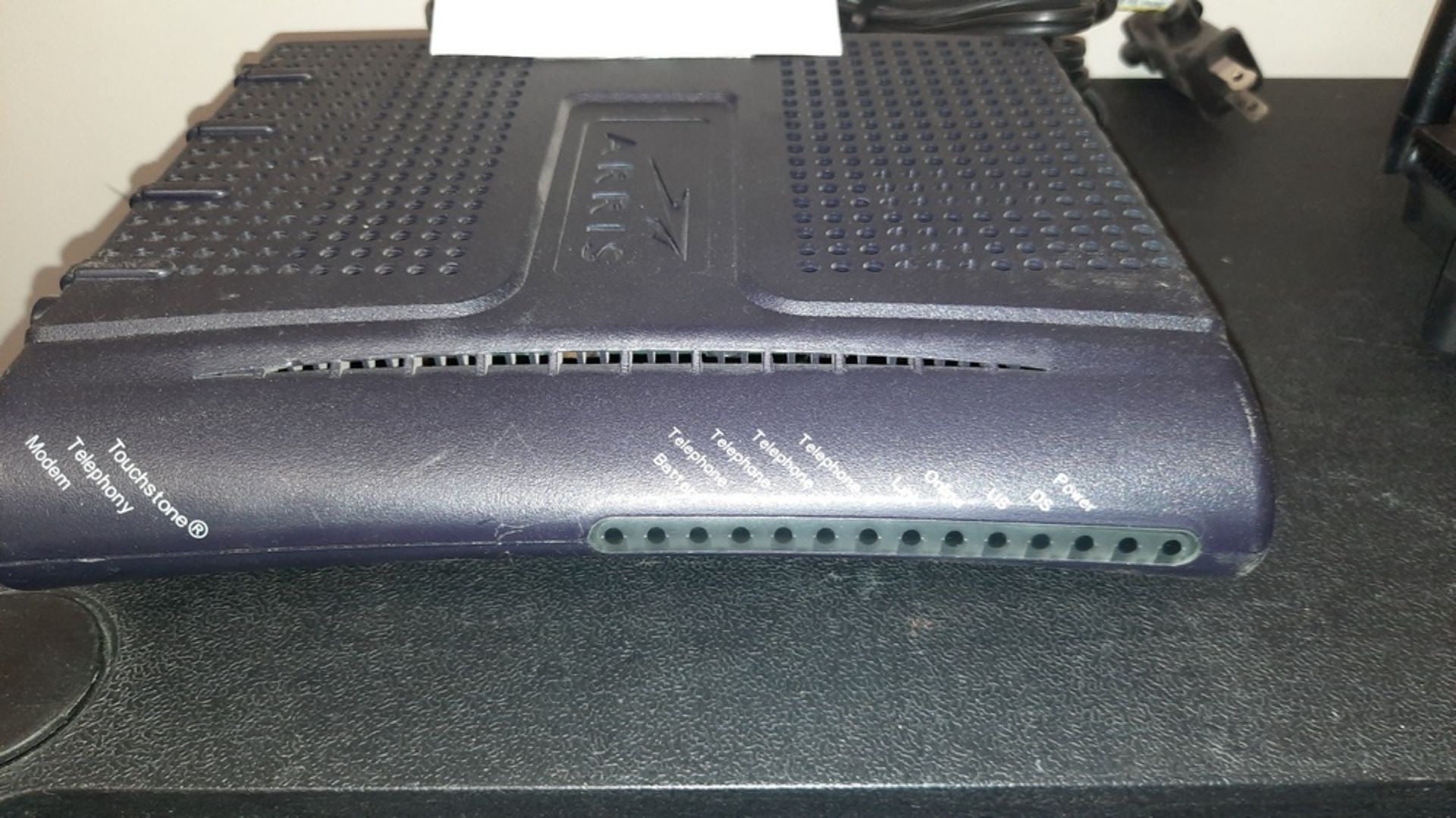 LOT: (2) Routers, ASUS & ARIS (see photos for details) - Image 2 of 7