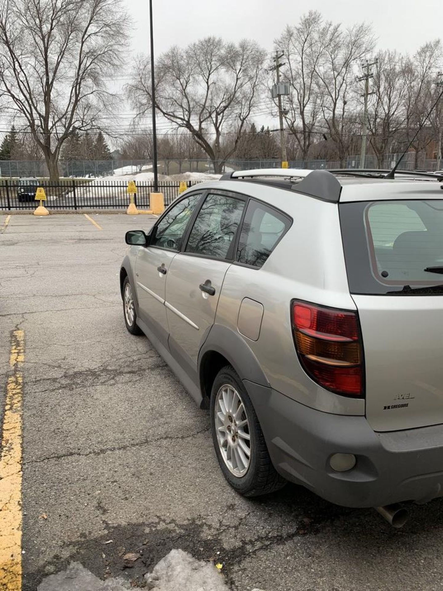 PONTIAC VIBE, 2004, 243,500 km - vin: 5Y2SL648X4Z438741 - Image 3 of 9