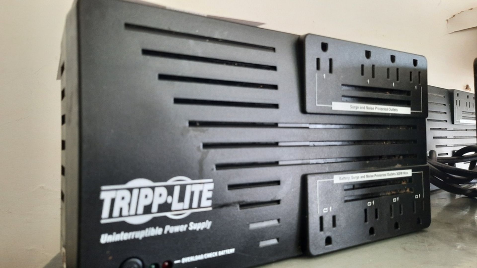 TRIPP-LITE UPS Unit