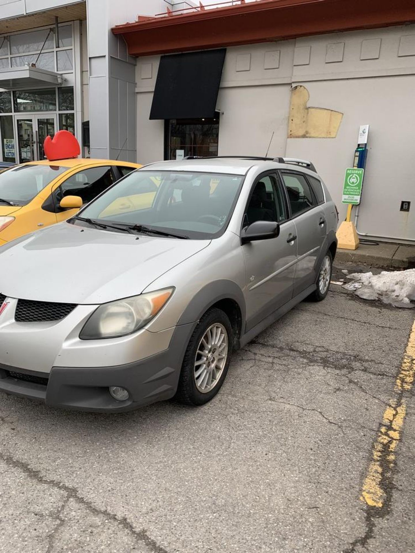 PONTIAC VIBE, 2004, 243,500 km - vin: 5Y2SL648X4Z438741 - Image 9 of 9