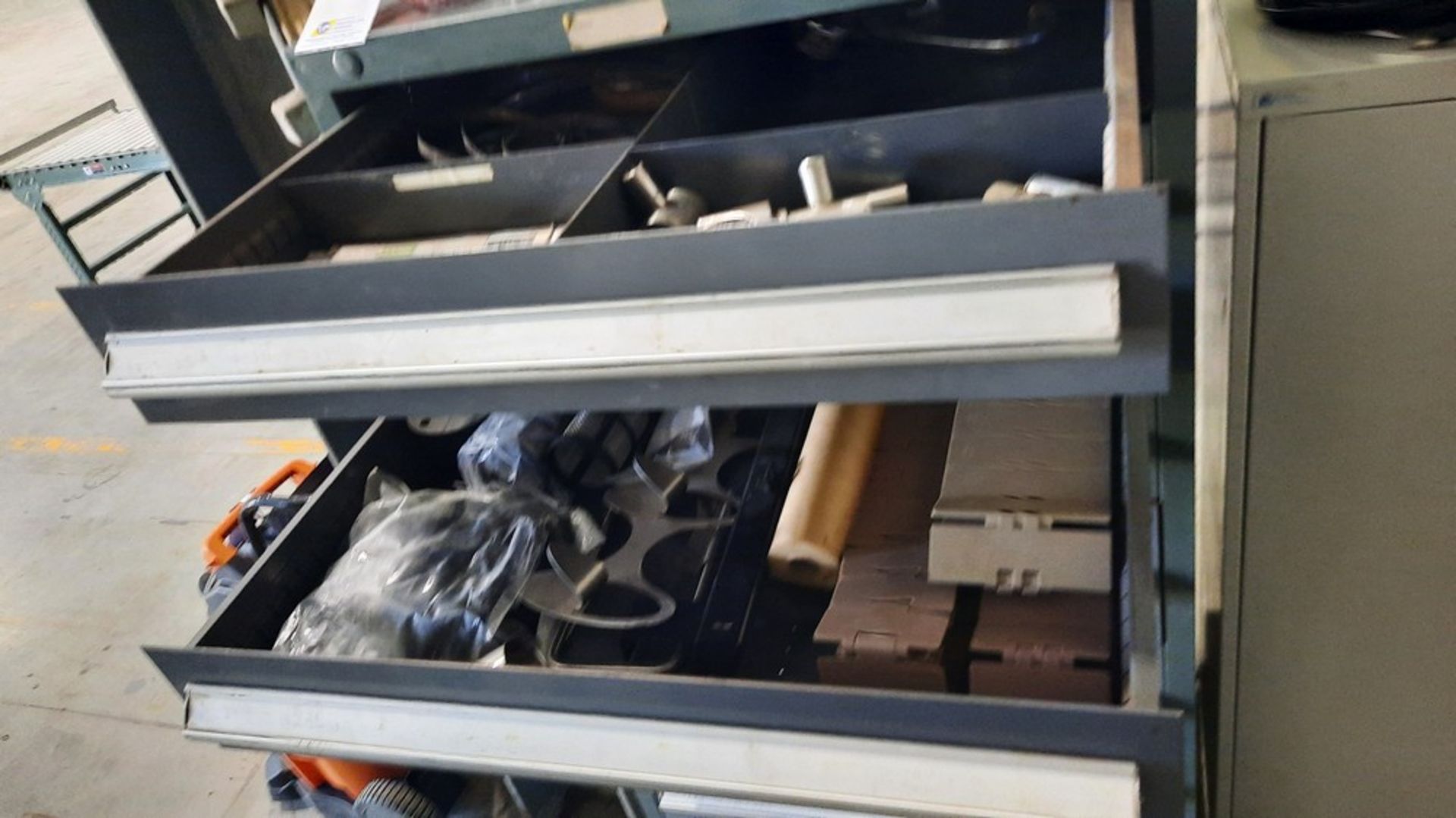 HD Tool/Parts Cabinet, c/w contents (see Photos for Details) - Image 4 of 10