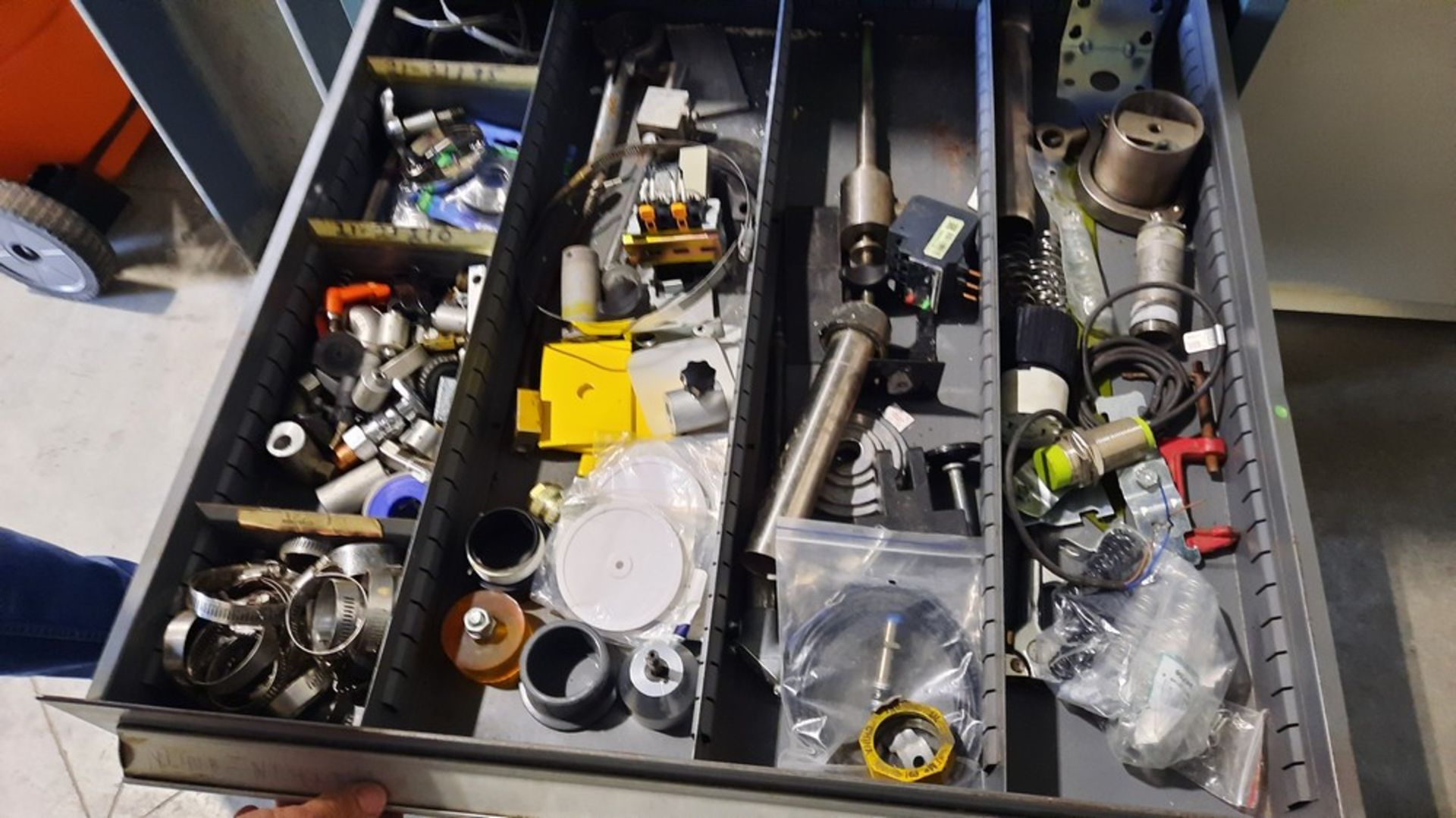 HD Tool/Parts Cabinet, c/w contents (see Photos for Details) - Image 8 of 10