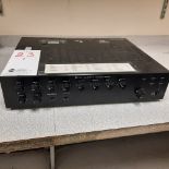 Amplificateur TOA, 900 Series