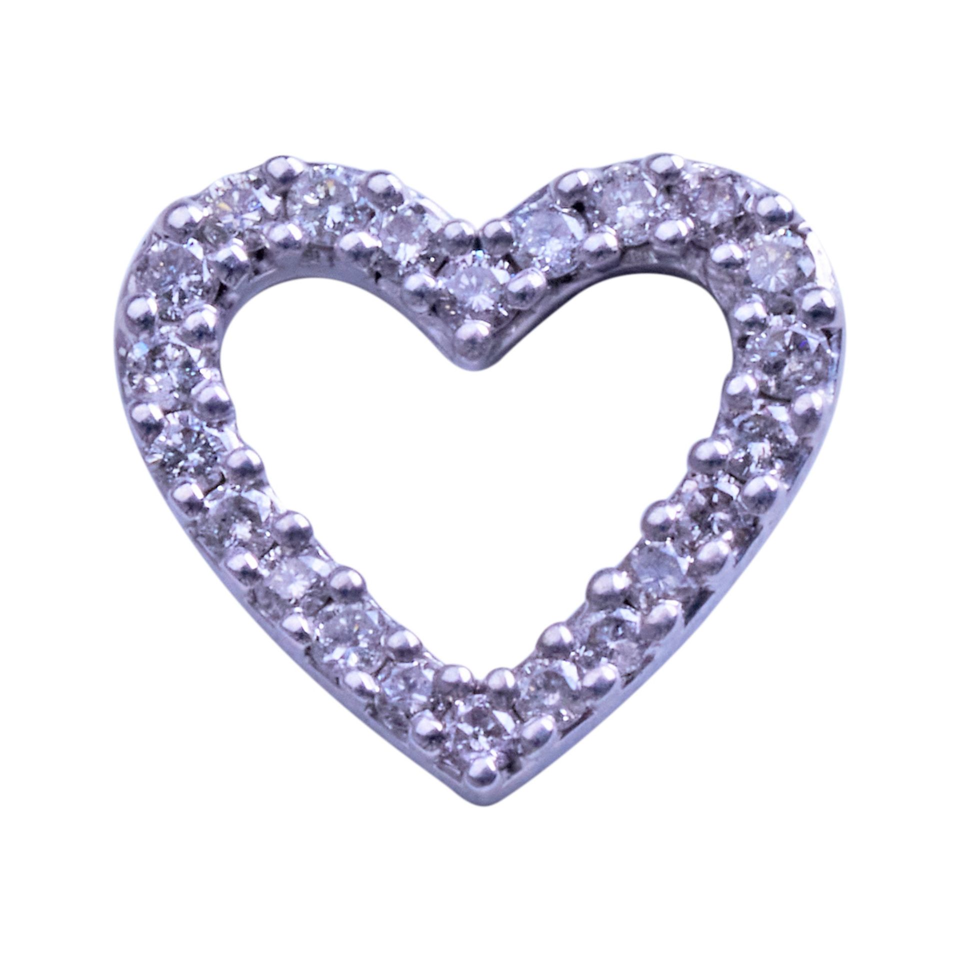 WHITE GOLD DIAMOND HEART PENDANT