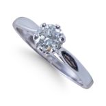 18CT WHITE GOLD DIAMOND SOLITAIRE RING