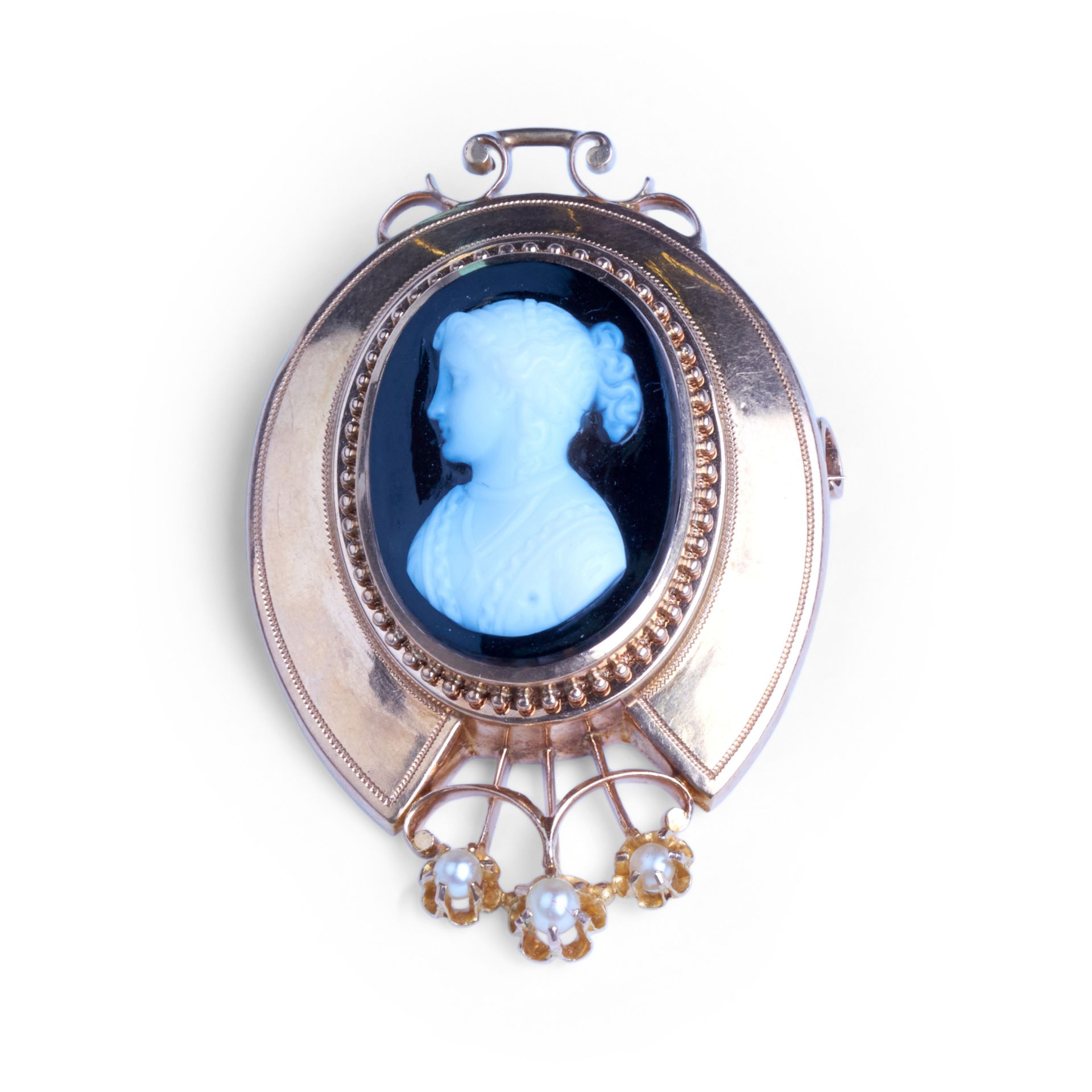 ANTIQUE METAL CAMEO BROOCH