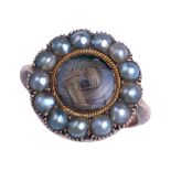 VICTORIAN MOURNING RING WITH PEARLS