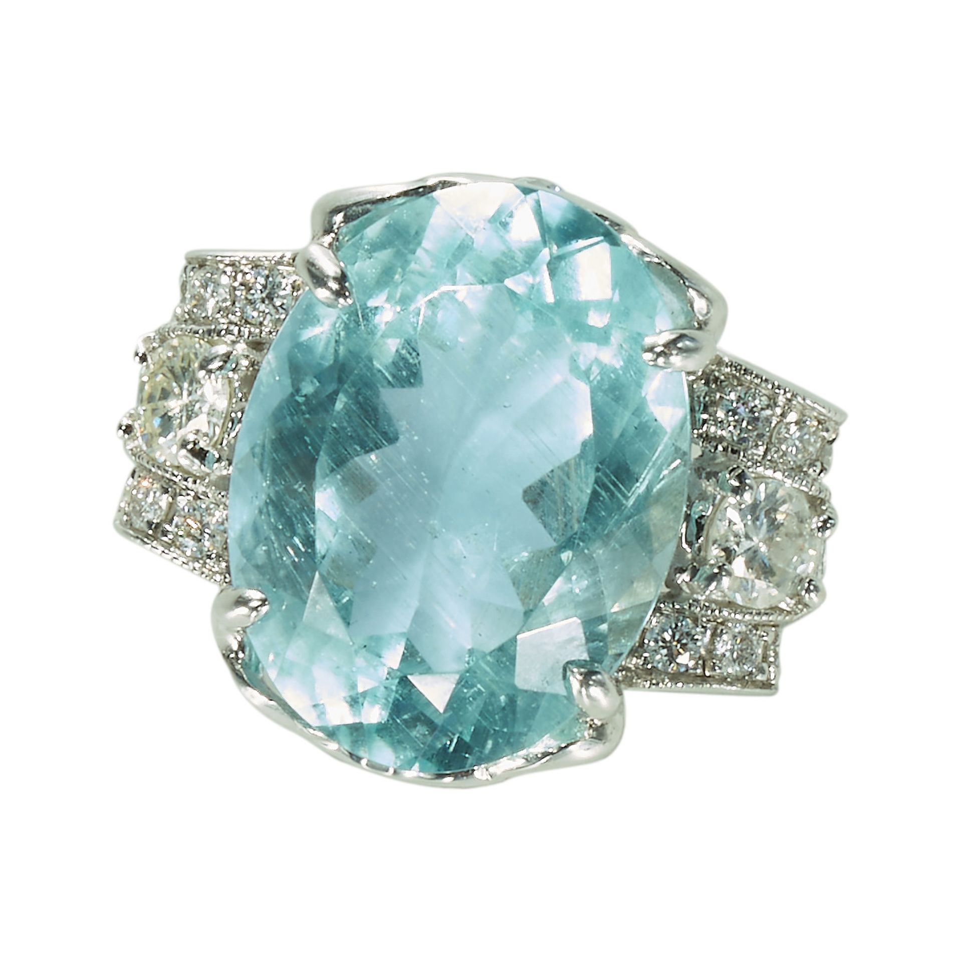 AN AQUAMARINE AND DIAMOND RING, IN 18CT WHITE GOLD.