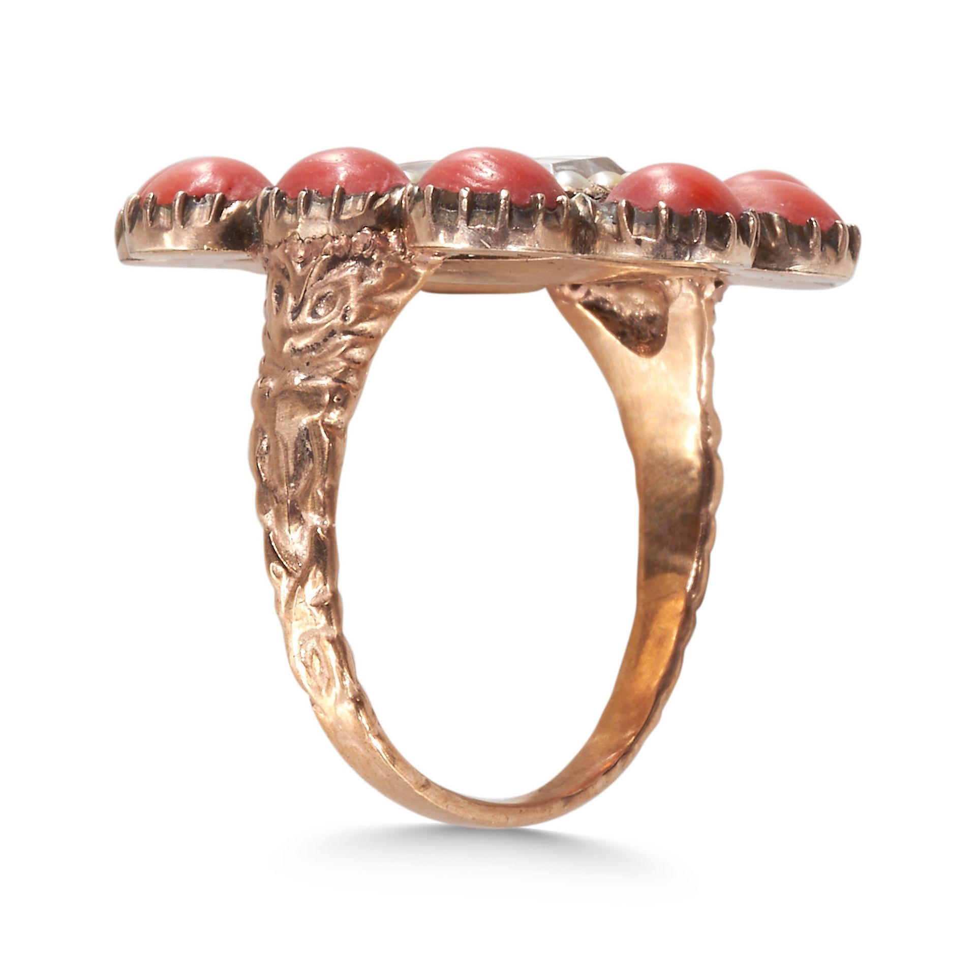 AN ANTIQUE CORAL AND PEARL MOURNING RING. - Bild 2 aus 2