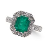 AN IMPORTANT EMERALD AND DIAMOND CLUSTER RING IN PLATINUM MOUNT.