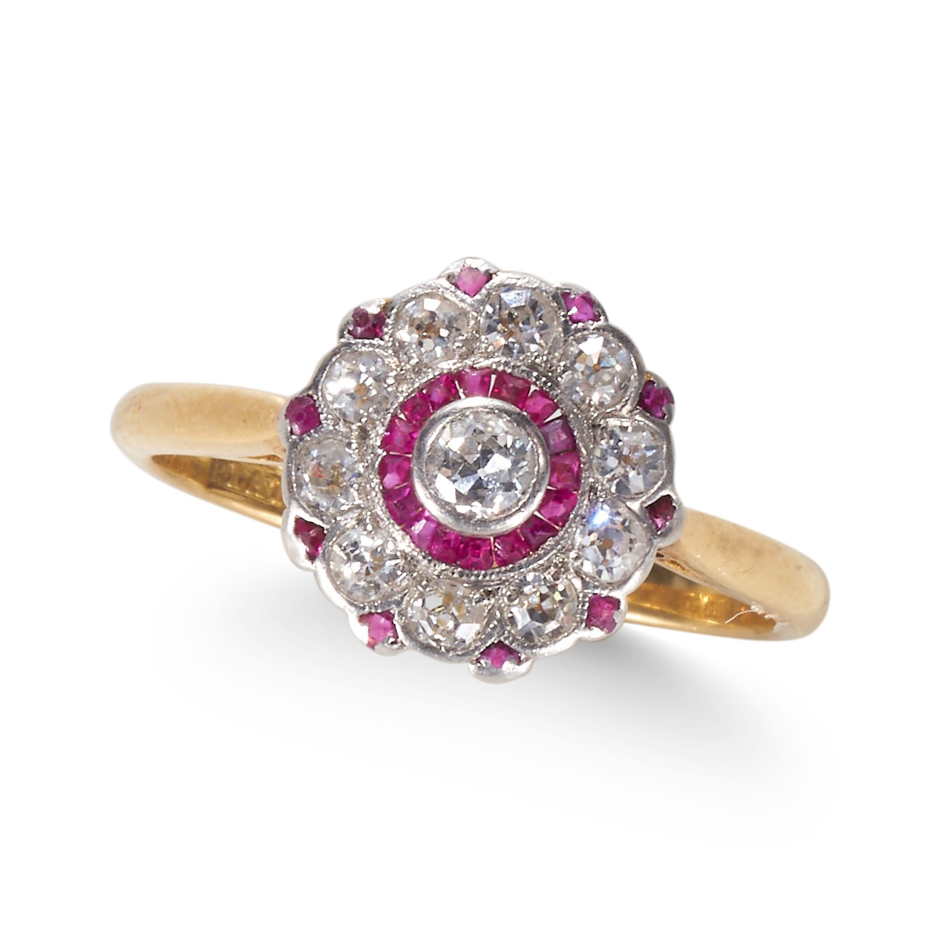 AN ANTIQUE EDWARDIAN, RUBY AND DIAMOND CLUSTER RING, IN 18CT YELLOW GOLD AND PLATINUM.