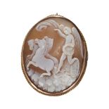 A 9CT GOLD, CAMEO BROOCH.