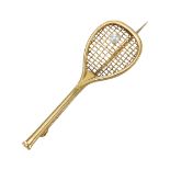 FRENCH, AN ANTIQUE GOLD AND PEARL TENNIS RACKET BROOCH.